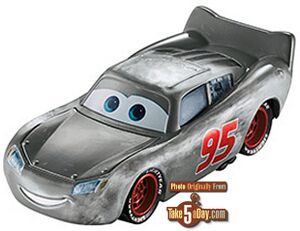 Primer Lightning McQueen Diecast.jpg