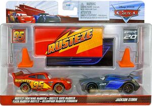 Rust-eze lightning mcqueen cars 2022 pack de 2.jpg